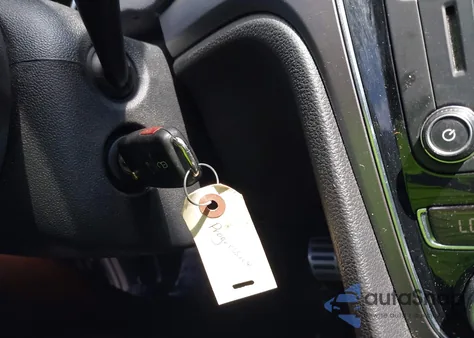 2017 Volkswagen Passat 1.8T R-Line из США, поврежденный, VIN 1VWDT7A3XHC050311